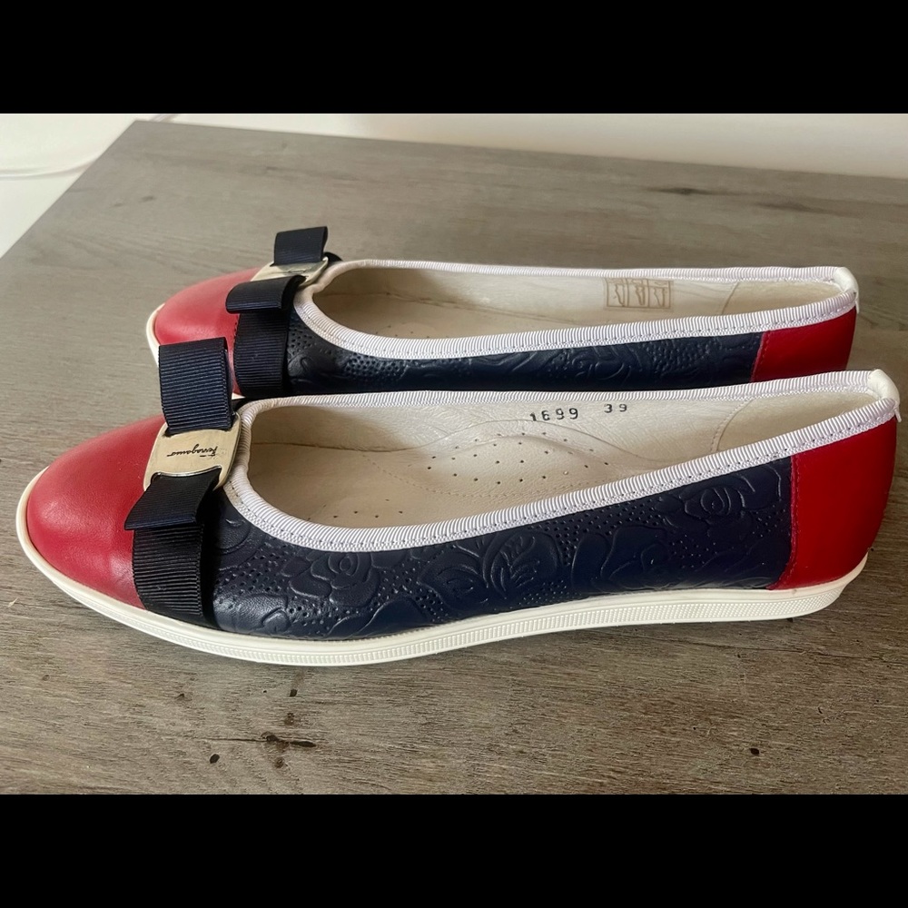 Beautiful Faragamo sport shoes like new